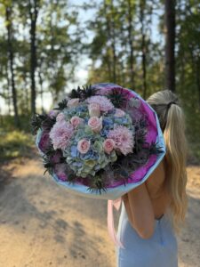 Bukiet ''Bloom Symphony'' cena od 199,99